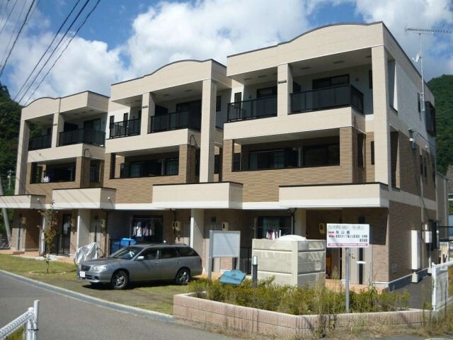 ガーデンハウス朝日山　Ｄの物件外観写真