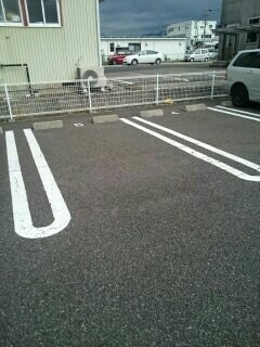 シャロル若里の物件外観写真