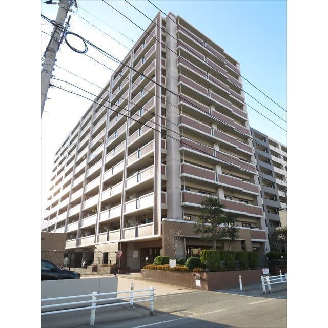 アンピール吉塚の物件外観写真