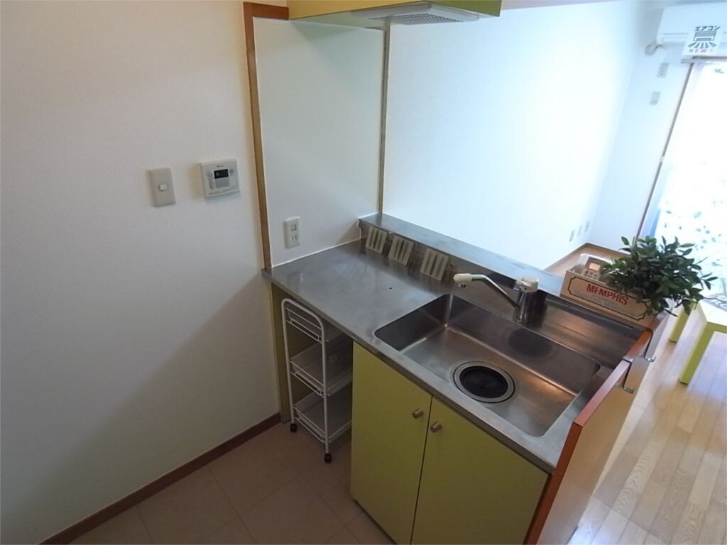 モンテメール学園前の物件内観写真