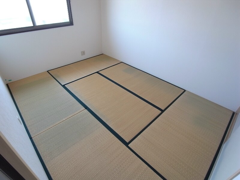 アーバン堂ノ前の物件内観写真