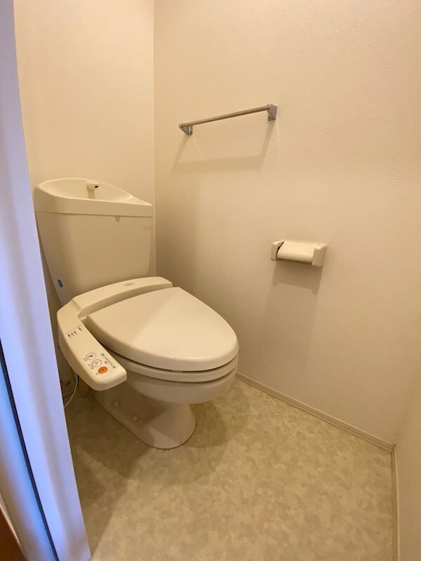 リバープレイス中山手の物件内観写真