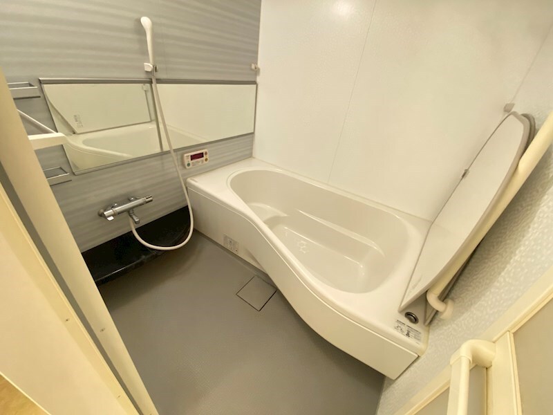 リバープレイス中山手の物件内観写真