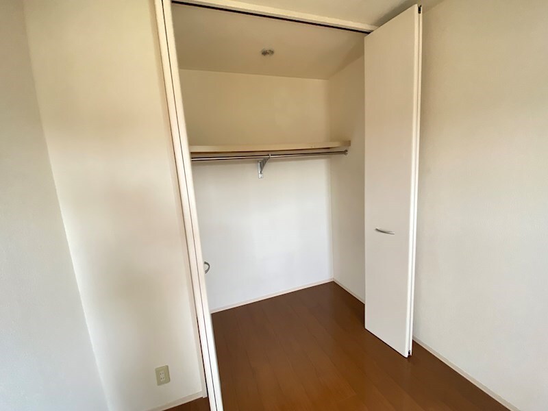 リバープレイス中山手の物件内観写真