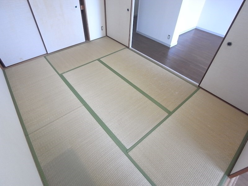 フォーラム城ヶ岡弐番館の物件内観写真