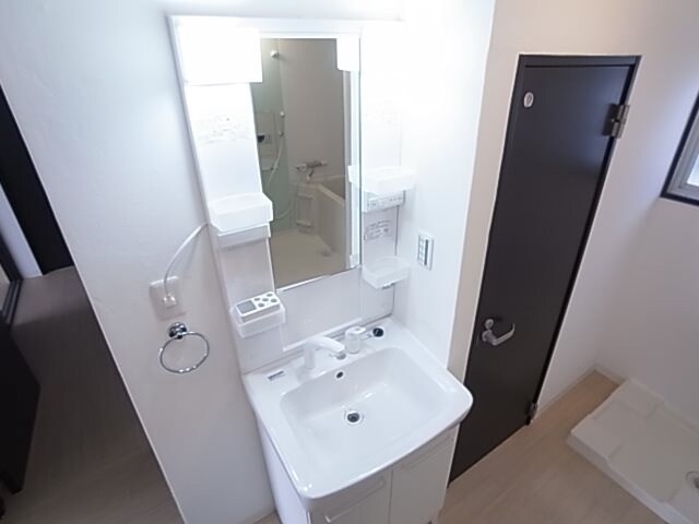 ロイヤルマンション1号棟の物件内観写真