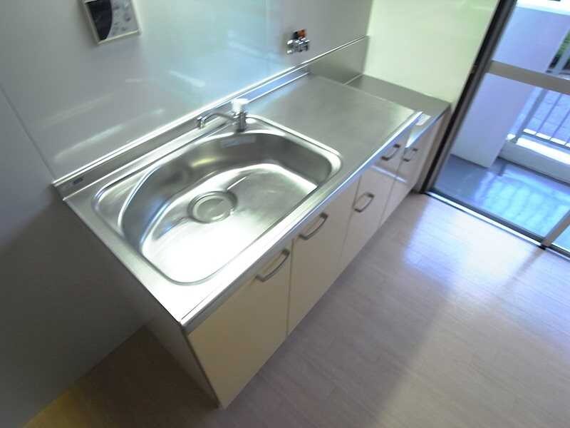 ロイヤルマンション1号棟の物件内観写真