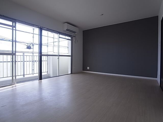 ロイヤルマンション1号棟の物件内観写真