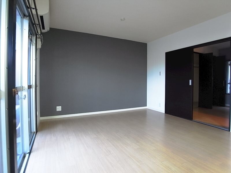 ロイヤルマンション1号棟の物件内観写真