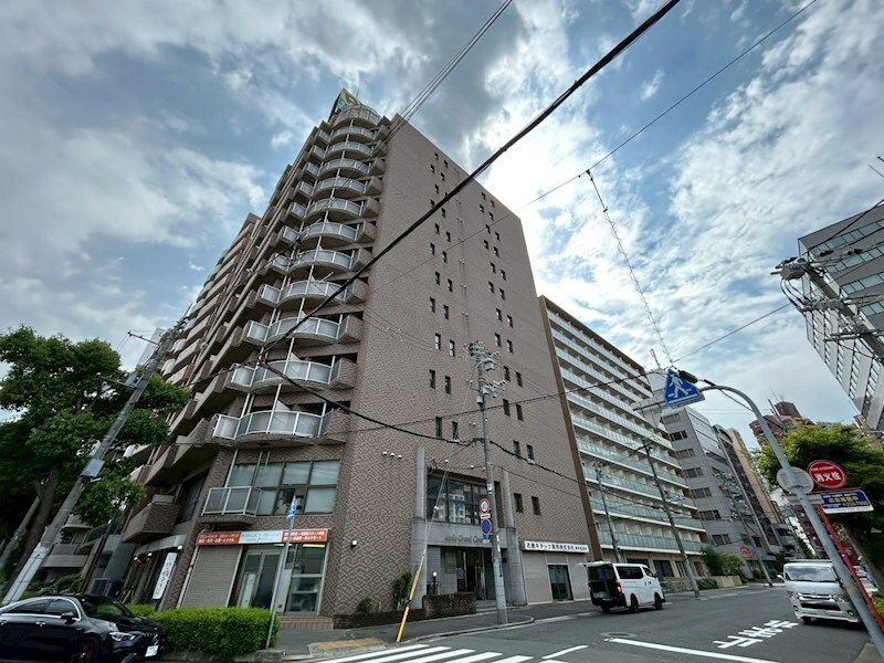 アミーグランコート三宮の物件外観写真