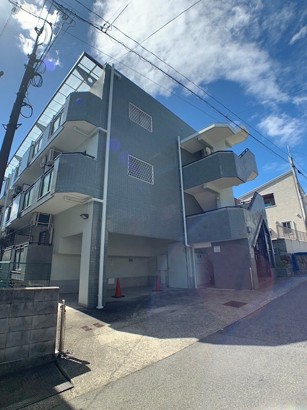 メゾンフレールの物件外観写真