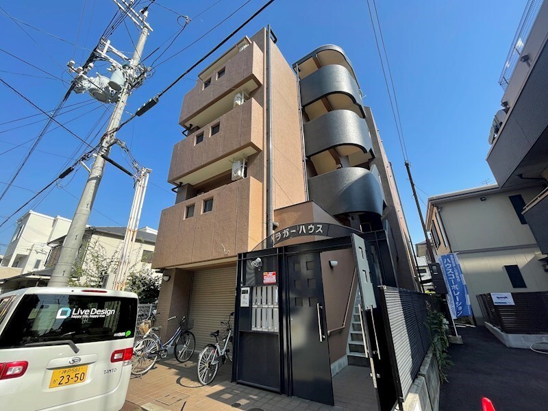 ラガーハウスの物件外観写真