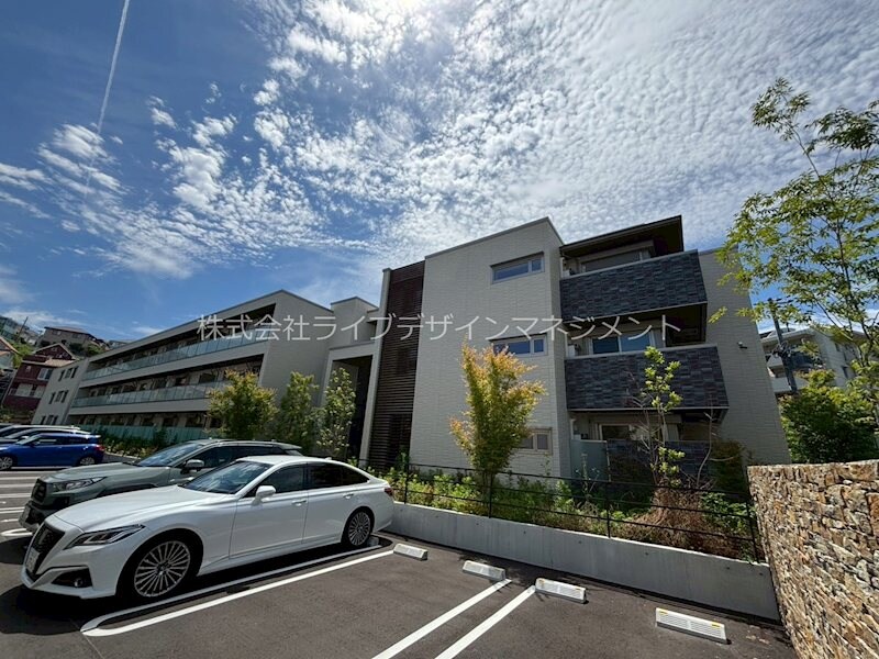 エクセレントガーデンヒルズ　A棟の物件外観写真