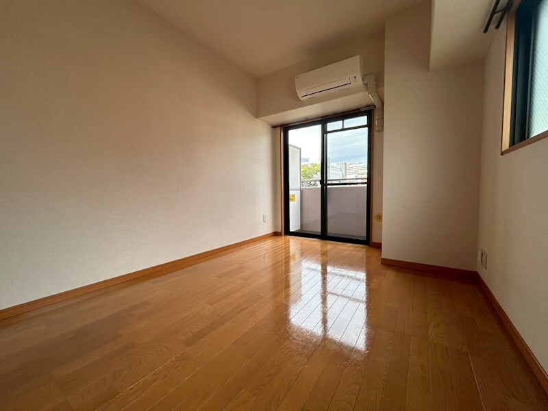 プレサンス神戸裁判所前の物件内観写真