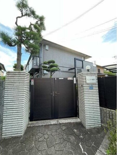 ジュネス離宮の物件外観写真