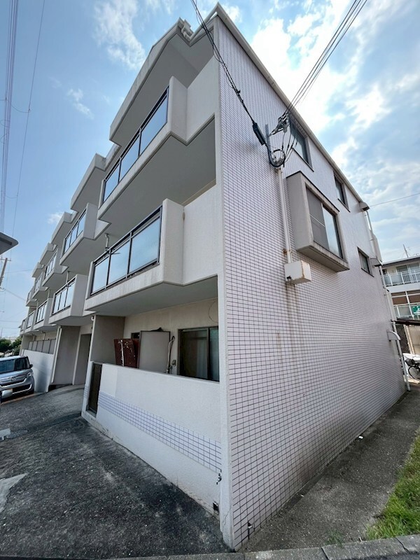 ベルメゾンKの物件外観写真