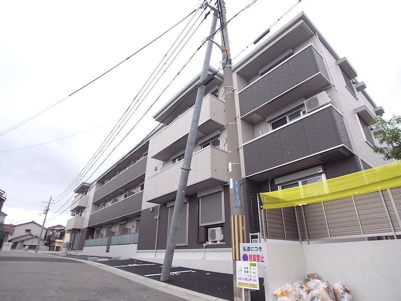 ワンウェーブ霞ヶ丘の物件外観写真