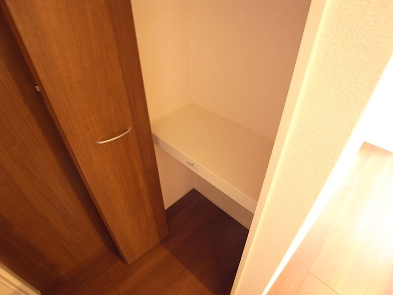 ワンウェーブ霞ヶ丘の物件内観写真