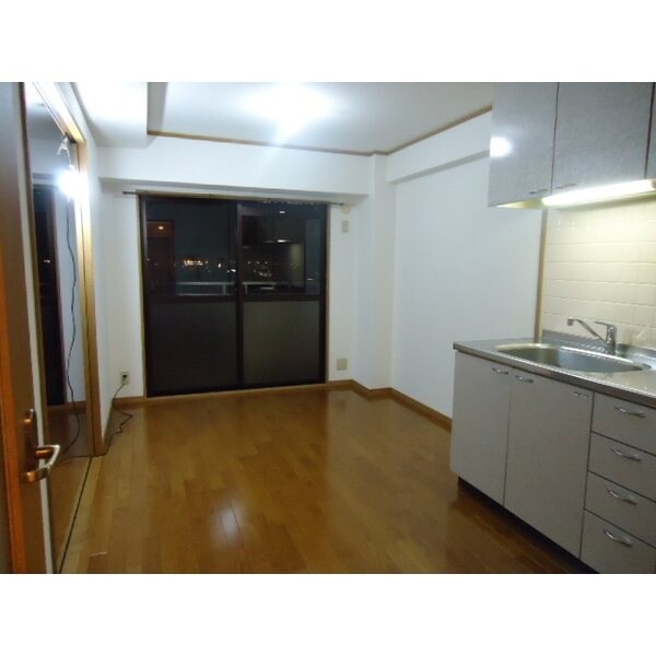 ラシュレ・ウエスト六甲の物件内観写真