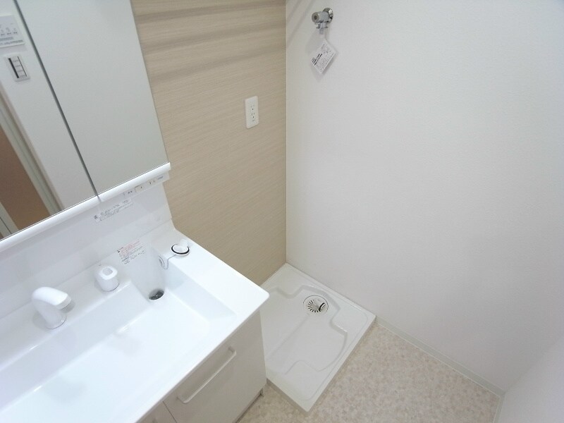 エヌエムキャラントドゥの物件内観写真