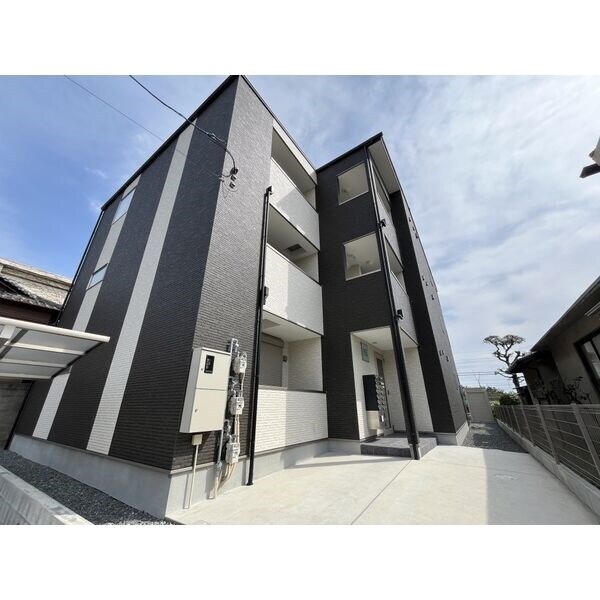 ジーメゾン平磯の物件外観写真