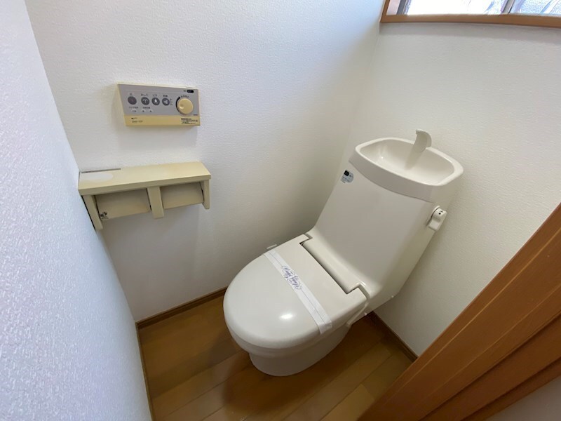 明石市東野町貸家の物件内観写真