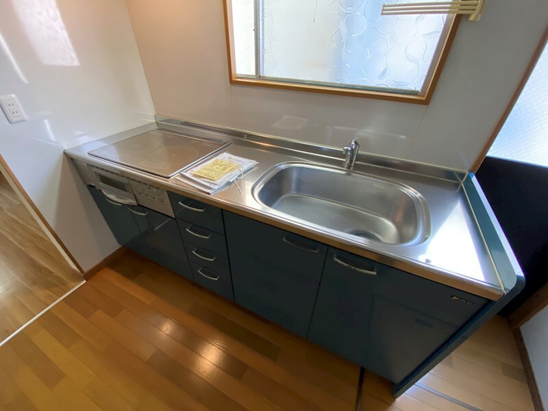 明石市東野町貸家の物件内観写真