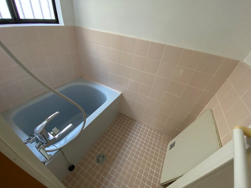 明石市東野町貸家の物件内観写真