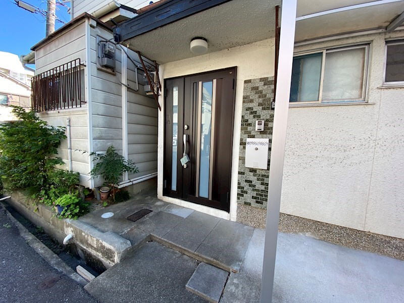 明石市東野町貸家の物件内観写真