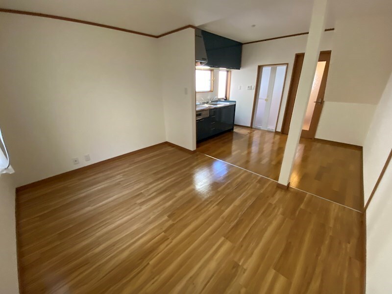 明石市東野町貸家の物件内観写真