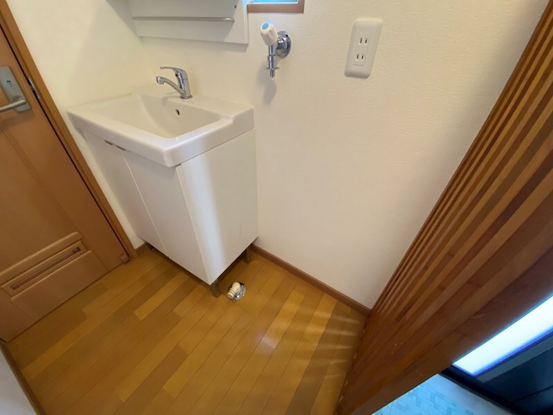 明石市東野町貸家の物件内観写真