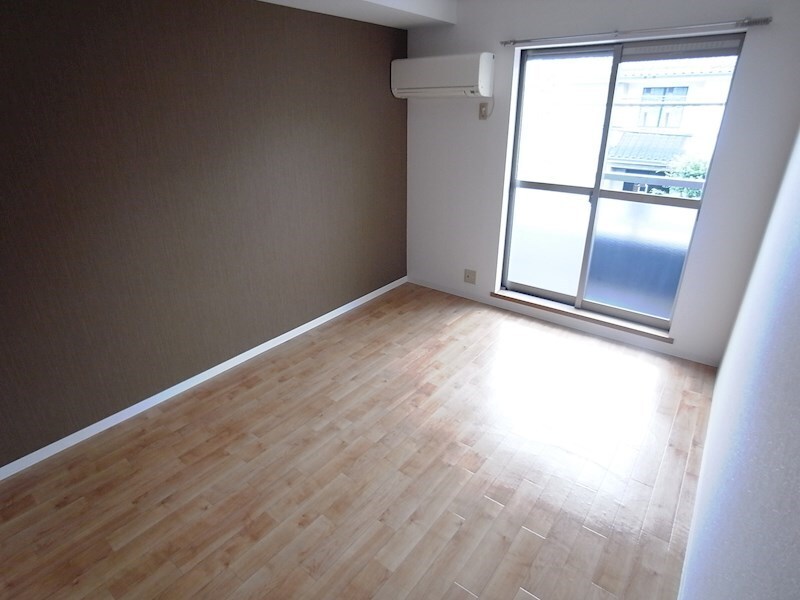 クローバー富士6号館の物件内観写真