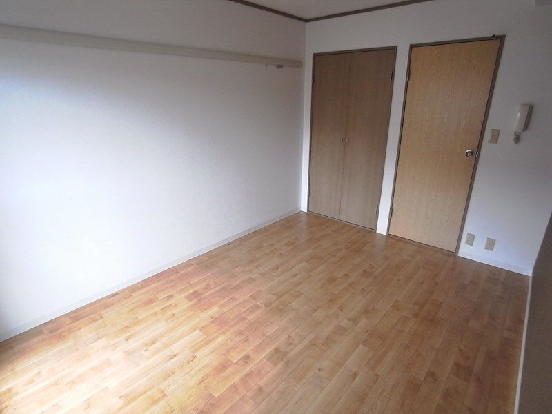 クローバー富士6号館の物件内観写真