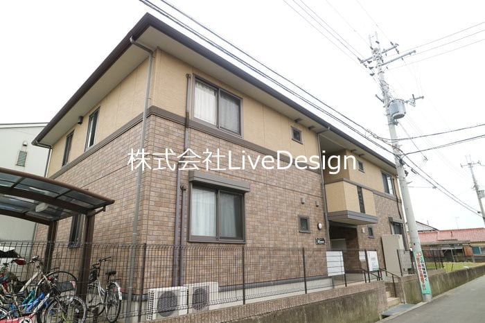 エル ビエントの物件外観写真