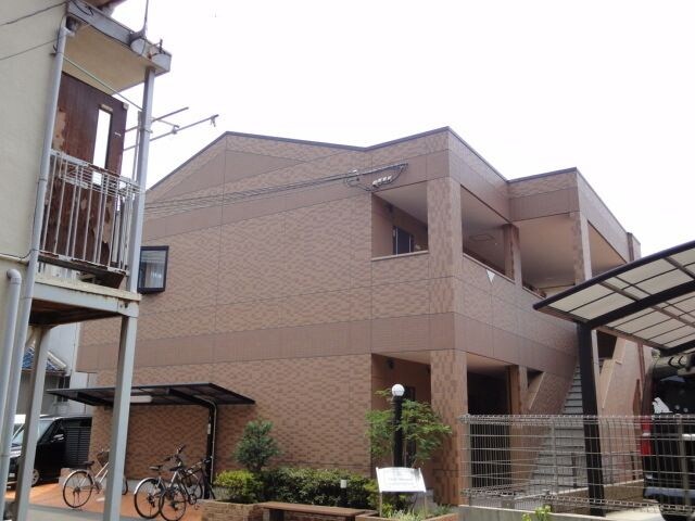 デフィーメゾンの物件外観写真