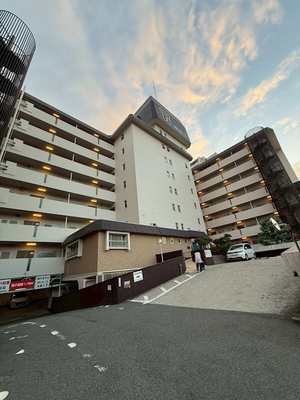 ユニハイツ朝霧の物件外観写真