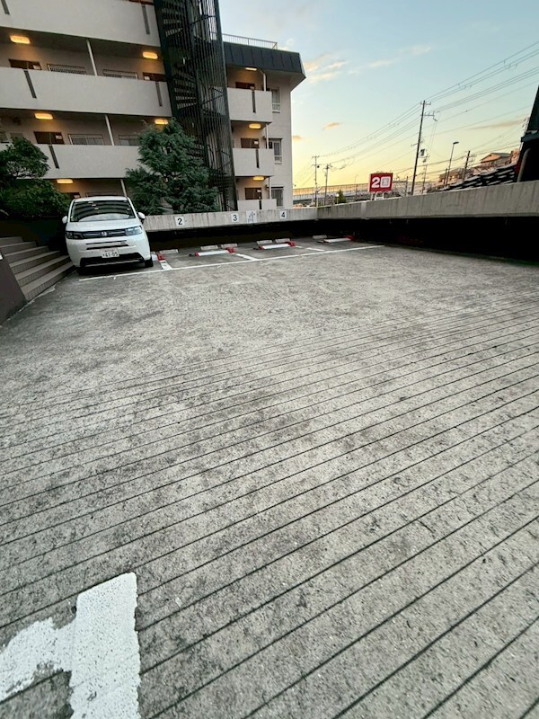 ユニハイツ朝霧の物件内観写真