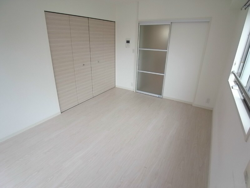 エスティ・ロアール神戸西の物件内観写真