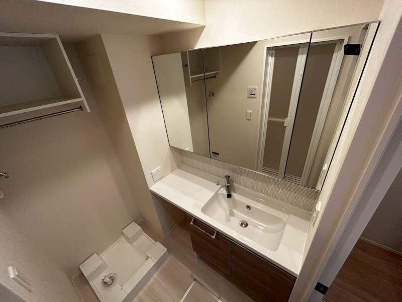 ＢＯＷＬＺ ＫＯＢＥ 兵庫町の物件内観写真