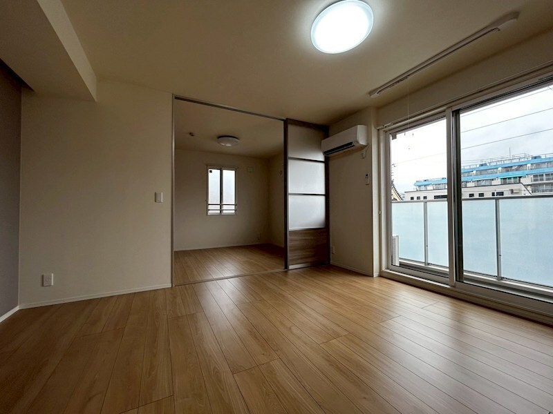 ＢＯＷＬＺ ＫＯＢＥ 兵庫町の物件内観写真