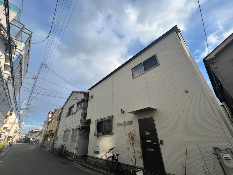 オリーブハウスの物件外観写真