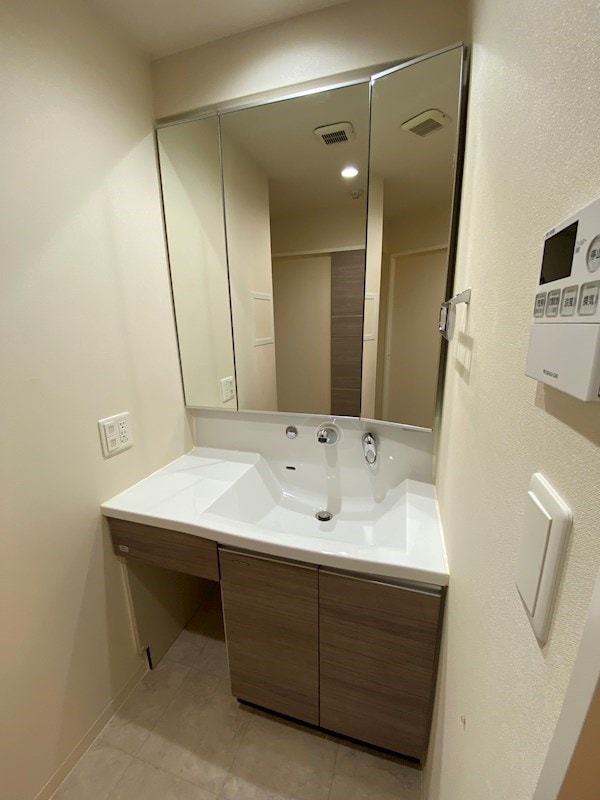 フォレ・リビエール磯辺通の物件内観写真