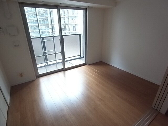 フォレ・リビエール磯辺通の物件内観写真