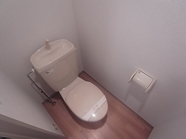 ハイネス岡本の物件内観写真