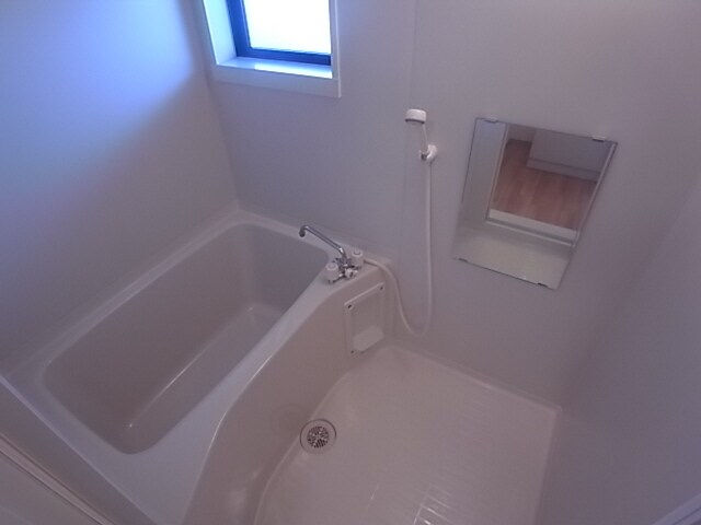 ハイネス岡本の物件内観写真