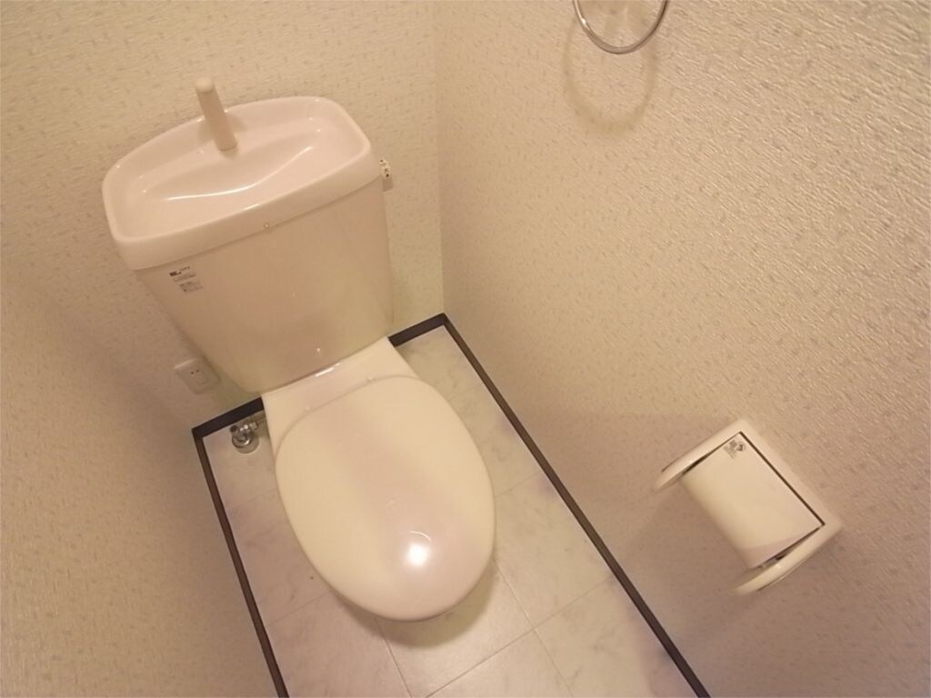 タカマツ神戸駅南通の物件内観写真