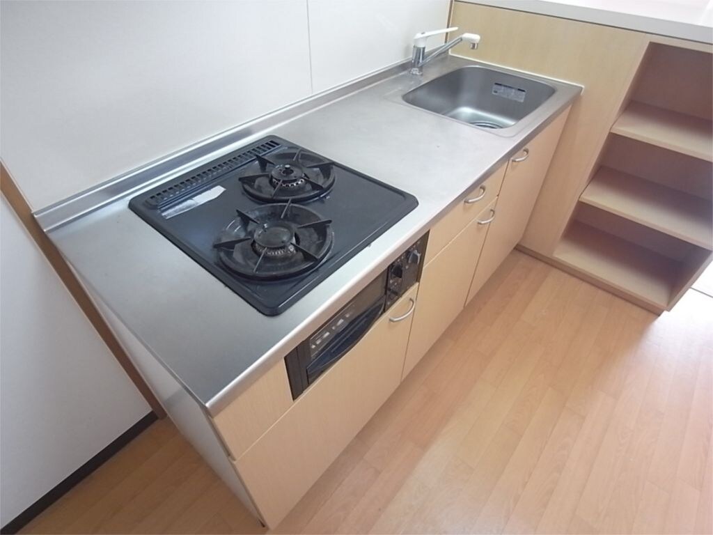 タカマツ神戸駅南通の物件内観写真