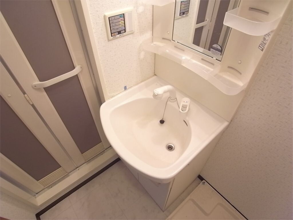 タカマツ神戸駅南通の物件内観写真