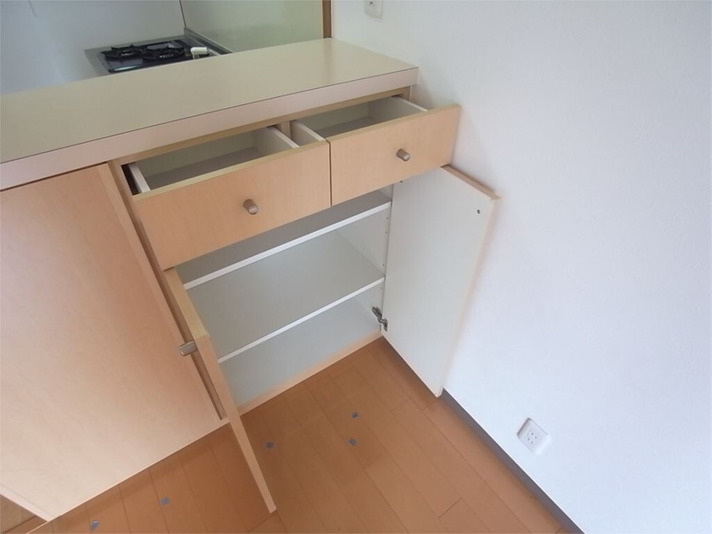 タカマツ神戸駅南通の物件内観写真