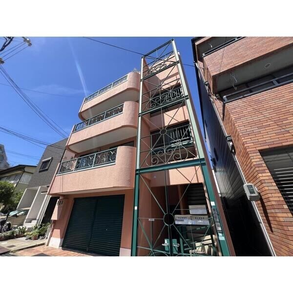 ＶＩＶＡ甲陽の物件外観写真